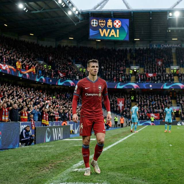 Ronaldo hay Messi: Ai là Vua phá lưới Champions League nhiều lần nhất?